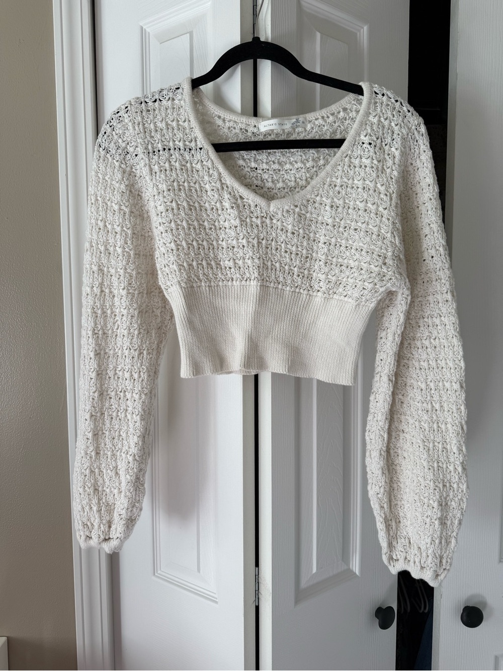 Altar'd State Cream Cropped Sweater with Balloon Sleeves